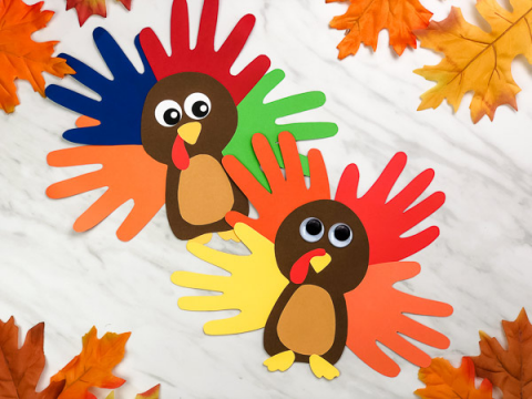 Turkey craft with handprint feathers